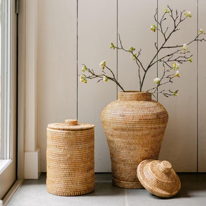 Vase en rotin tissé à la main avec couvercle fabriqué au Vietnam matériau écologique pour la décoration intérieure et la décoration de la vaisselle en gros - Product Image 4