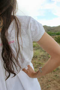 เสื้อเบลาส์ผ้าฝ้ายปักลายลูกไม้ oaxacan แบบโบราณชิ้นหายากสวยงาม - Product Image 4