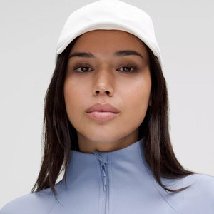 Sudaderas con capucha cortas con cremallera y cuello alto para mujer de alta calidad OEM Opciones de diseño personalizado Transpirable Anti-Shrink Logo Front para invierno - Product Image 2