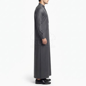 Magnifique Thobe Moderne Slim Fit pour Hommes – Tenue Islamique Décontractée en Coton Respirant et Léger, Coupe Confortable et Élégante pour les Cérémonies Religieuses - Product Image 4