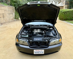 BMW 325i S-edan 2004 d'occasion en bon état, 1 propriétaire depuis 2006, moteur 6 cylindres non modifié - Product Image 2