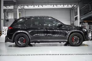 Kit Carrosserie de Mise à Niveau Style Bra-B pour <span class=keywords><strong>Mercedes</strong></span>-Benz GLE Coupé 63/53/450 2020-2022 : Diffuseur Arrière et Pare-chocs en Fibre de Carbone Ronde - Product Image 3