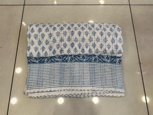 Algodón suave puro estampado floral indio Reversible Kantha edredón bloque cosido a mano hermosa Kantha para uso doméstico - Product Image 2