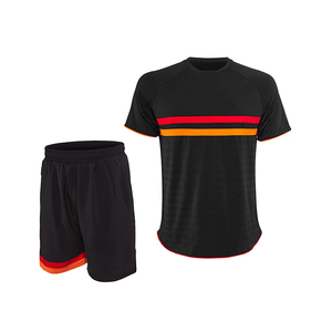 Uniforme de tennis personnalisé avec un matériau de haute qualité et une impression de logo fraîche Prix pour votre propre conception de vêtements de tennis - Product Image 4
