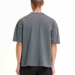 T-shirt délavé à l'acide pour hommes Service OEM Vêtements décontractés Design vierge Manches courtes Coupe ample Col O Facile à porter - Product Image 3