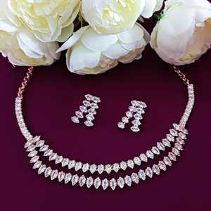 Bijoux indiens en gros classique plaqué or multicouche CZ cristal collier ras du cou mariée mariage balancent ensemble de boucles d'oreilles, or - Product Image 2