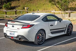 Toyota GR86 Trueno Edition 2024 Usado en Excelentes Condiciones - Product Image 4