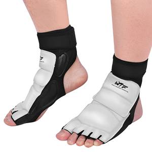 Wholesale Unisex Leather Karate Kick Boxing Leg Protector Instep Equipment for Martial Arts Clothing for <b>Men</b> and Women - Product Image 1
