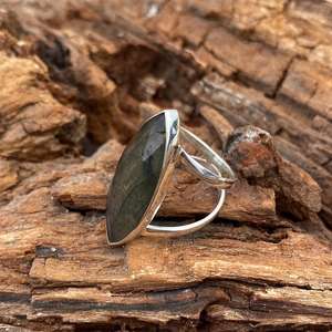 Bague statement en labradorite, faite à la main, en argent sterling 925, bijoux en pierres précieuses pour femmes, pierre naturelle, cadeau - Product Image 2