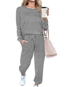 Ensemble de survêtement en velours respirant 2 en 1 pour femmes automne athlétique motif solide pantalon de survêtement à capuche zippé avec logo rayé - Product Image 1