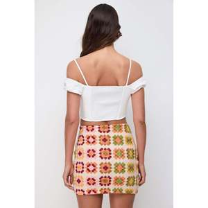 Top court décontracté à bretelles doubles avec logo sur le devant - Product Image 5