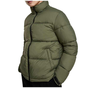 เสื้อแจ็คเก็ตพัฟเฟอร์ฤดูหนาวคุณภาพสูงแบบ OEM สีตามสั่งสำหรับผู้ชาย ผ้าฝ้ายกันหด กันลม มีฮู้ด สไตล์ไฮสตรีท พร้อมโลโก้สั่งทำ - Product Image 2