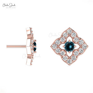 Fabricantes asiáticos Corte brillante Londres Topacio azul Push Back Studs 14K Oro sólido Flor Estilo Mujeres Pendientes Venta al por mayor India - Product Image 2