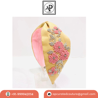 Serre-têtes en tissu brodé à la main avec perles de verre, logo personnalisé, taille unique, collection AP Curated Couture Designer