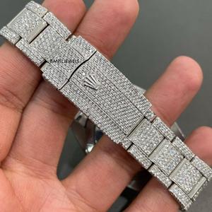 Montre Hip Hop de Luxe Sertie de Moissanite avec Lunette en Or Rose et Bracelet en Diamant - Product Image 2