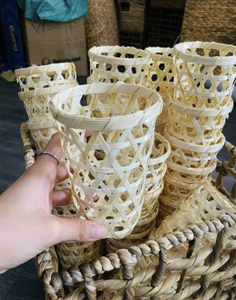 ที่วางแก้วไม้ไผ่ตกแต่งด้วยมือจากเวียดนามเหมาะสำหรับเสิร์ฟชากาแฟหรือน้ำผลไม้ในบ้านและพื้นที่ต้อนรับ - Product Image 4