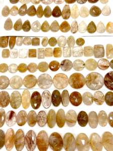 Piedras Preciosas Sueltas de Cuarzo Rutilado Dorado Natural, Talladas en Rosa con Facetas, de Belleza Única - Product Image 2