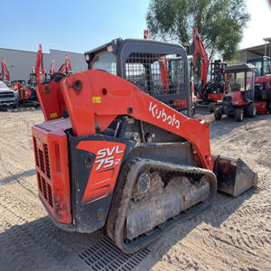 Nouvelle chargeuse sur chenilles SVL75-2 Kubota Livraison rapide Hydraulique auxiliaire à faibles heures Cabine fermée Haut débit - Product Image 5