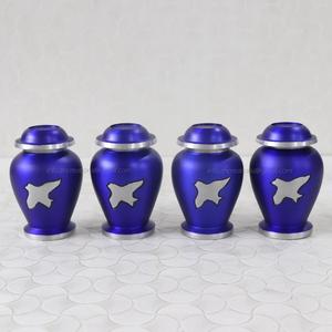 โกศอลูมิเนียมสีฟ้าขนาดเล็กสำหรับเผาขี้เถ้าของมนุษย์พร้อมโกศแกะสลักรูปนกคุณภาพสูง - Product Image 1