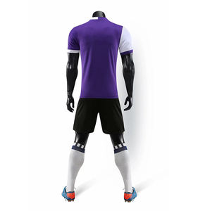 Nouvelle couleur noire Nouveau design Uniforme de football Kits de football personnalisés par sublimation Maillot de football homme de qualité supérieure - Product Image 6