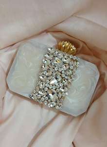 Bolso de mano de resina bordado pesado con trabajo de piedra perla de imitación chapado en oro sólido Vintage mariposa encanto bolso de boda para mujer - Product Image 6