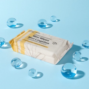 Toallitas Húmedas Mini 14cm x 15cm con Vitamina E, Aroma a Manzanilla, Tamaño Portátil para Viaje - Product Image 2