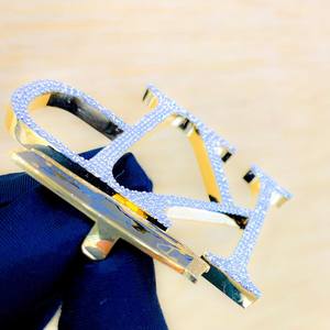 Colgante Clásico con Cruz y Diamante Redondo de 2.50 Quilates para Hombre, Chapado en Oro Amarillo de 14k sobre Plata de Ley, Certificado IGI para Bodas - Product Image 4
