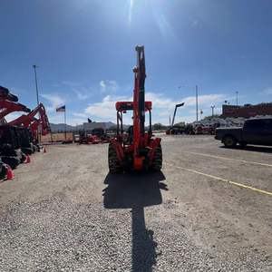 รถตักดิน4WD 63Hp M62ของ Kubota ที่มีประสิทธิภาพสำหรับรถแทรกเตอร์เครื่องยนต์ Kubota - Product Image 6