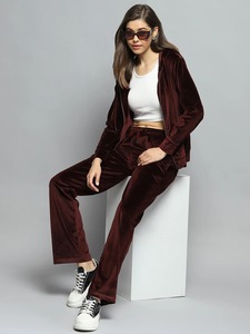 Conjunto Deportivo Casual de Dos Piezas para Mujer, Chaqueta con Capucha y Cremallera y Pantalones de Terciopelo, para Venta al Por Mayor - Product Image 2