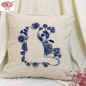 Almohada de Algodón 100% con Bordado Floral y Animal en Varios Colores para Decoración del Hogar, Cojín Elegante que Realza el Diseño Interior - Product Image 2