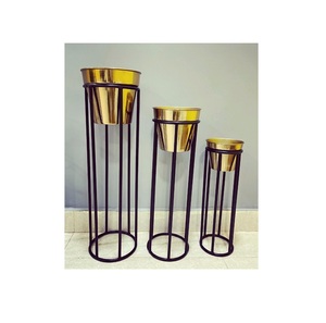 Jardineras de metal modernas de alta calidad con soporte para la decoración de su hogar y uso al aire libre a precio mayorista - Product Image 1