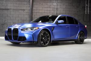 Limpio usado 2021 B M W M3 Manual de 6 velocidades Paquete ejecutivo Toronto Rojo Metálico Ventas de temporada sin modificar Autos usados Premium - Product Image 3