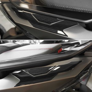 Adesivi Premium per Scooter Kymco Ak550, Protezione Serbatoio Personalizzata, Emblema Logo, Protezione Manubrio per Moto Premium - Product Image 1