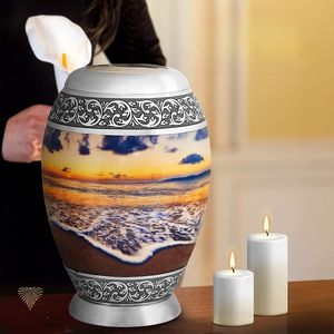 Urne moderne en métal faite à la main avec souvenir de vase à finition brossée pour cendres adultes restes d'animaux ou mémorial d'Inde - Product Image 3
