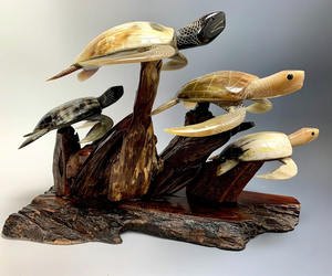 Exquisita escultura de cuerno de búfalo hecha a mano con tallas intrincadas para el hogar, la Oficina y la decoración interior de lujo - Product Image 5