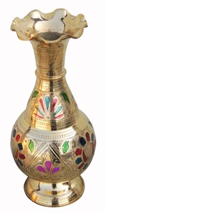 Floreros de latón macizo vintage de calidad superior de gran tamaño para cama, Decoración de mesa, floreros y macetas a un precio atractivo - Product Image 1