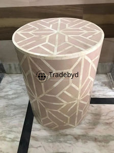 Taburete de consola con incrustaciones de hueso atemporal hecho a mano en la India Pieza de decoración artesanal exclusivamente por Tradebyd - Product Image 3