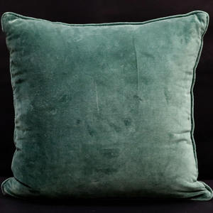 Funda de Cojín Navideña Personalizada de Alta Calidad, Color Verde Promocional, Diseño de Bordado en Terciopelo, Funda de Cojín para Navidad - Product Image 4