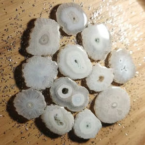 พลอยธรรมชาติคุณภาพ AAA แบบคาโบชอง ขายส่งพลอยหลวม รูปทรงผสม สีขาว ของขวัญปีใหม่ 20% ลดราคา - Product Image 4