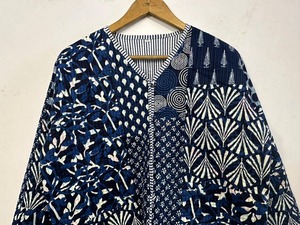 Bridesmaid Indigo Print Jacket - Reversible Indigo Blue Kantha Quilt Jacket - Bohemian Comfortable Patchwork Kantha - Product Image 4