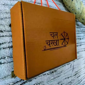 High Quality Wholesale Personalized Handmade Gift <b>Box</b> <b>For</b> Her Self Care Wedding Gift <b>Box</b> Custom Soy Wax Scented Candles - Product Image 1