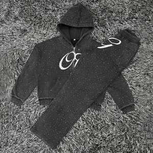 Ensemble de survêtement et de pantalon de survêtement pour homme, style streetwear, surdimensionné, imprimé sur toute la surface, avec strass, effet délavé - Product Image 6