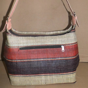 Vintage Lady Fashion Women's Handbag with Large Stripe Zipper Closure <b>Raffia</b> Crossbody Long Strap Cotton Lining Clutch - Product Image 1