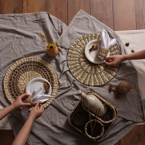Vente chaude Naturel Fait À La Main Seagrass Et Jacinthe D'eau Ronds De Serviette Accessoires De Décoration De Table Du Vietnam - Product Image 5