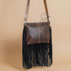 Bolso Bandolera de Cuero Vacuno Turquesa con Flecos y Grabado Artesanal, Estilo Vaquero Occidental - Product Image 5