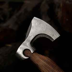 Hache en acier à haute teneur en carbone, vente en gros, qualité industrielle supérieure, haches vikings, carbone pour l'extérieur, avec étui en cuir fin - Product Image 2