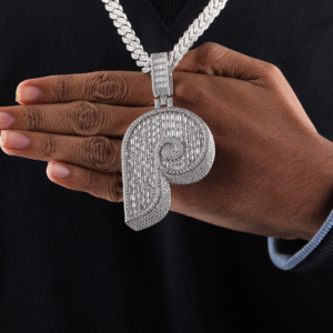 Lujoso Moissanite Diamond 925 Sterling Silver P Colgante personalizado Iced Hip-Hop Style para hombres con nuevo colgante de diseño personalizado - Product Image 4