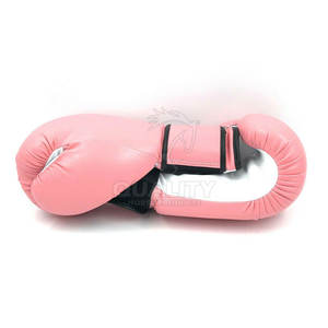 ถุงมือชกมวยหนังแท้ระดับมืออาชีพ - โลโก้สั่งทำได้ ดีไซน์ล่าสุด น้ำหนักเบา ระบายอากาศได้ดี พร้อมสายรัดข้อมือปรับได้ - Product Image 4