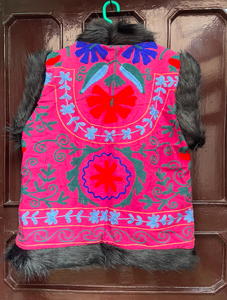 Chaqueta bordada Suzani de algodón bohemio al por mayor de último diseño superventas con detalles de piel - Product Image 2