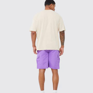 Camiseta de gran tamaño a granel de peso pesado OEM, camiseta lisa con estampado de logotipo personalizado, camisetas de manga corta de algodón en blanco de talla grande para hombre - Product Image 2